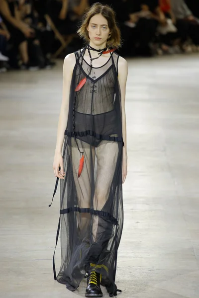 Look 39